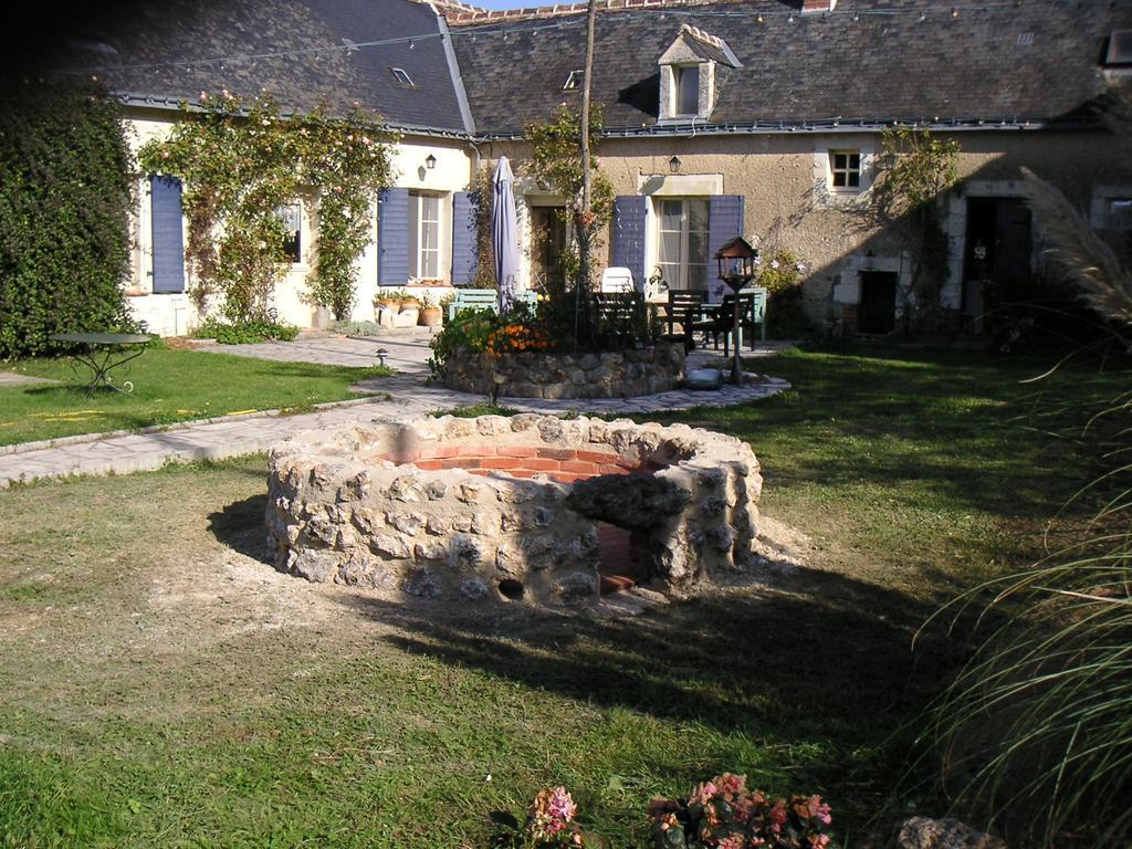 Thesecretgarden-France Bed & Breakfast Saint-Pierre-du-Lorouër Exterior foto